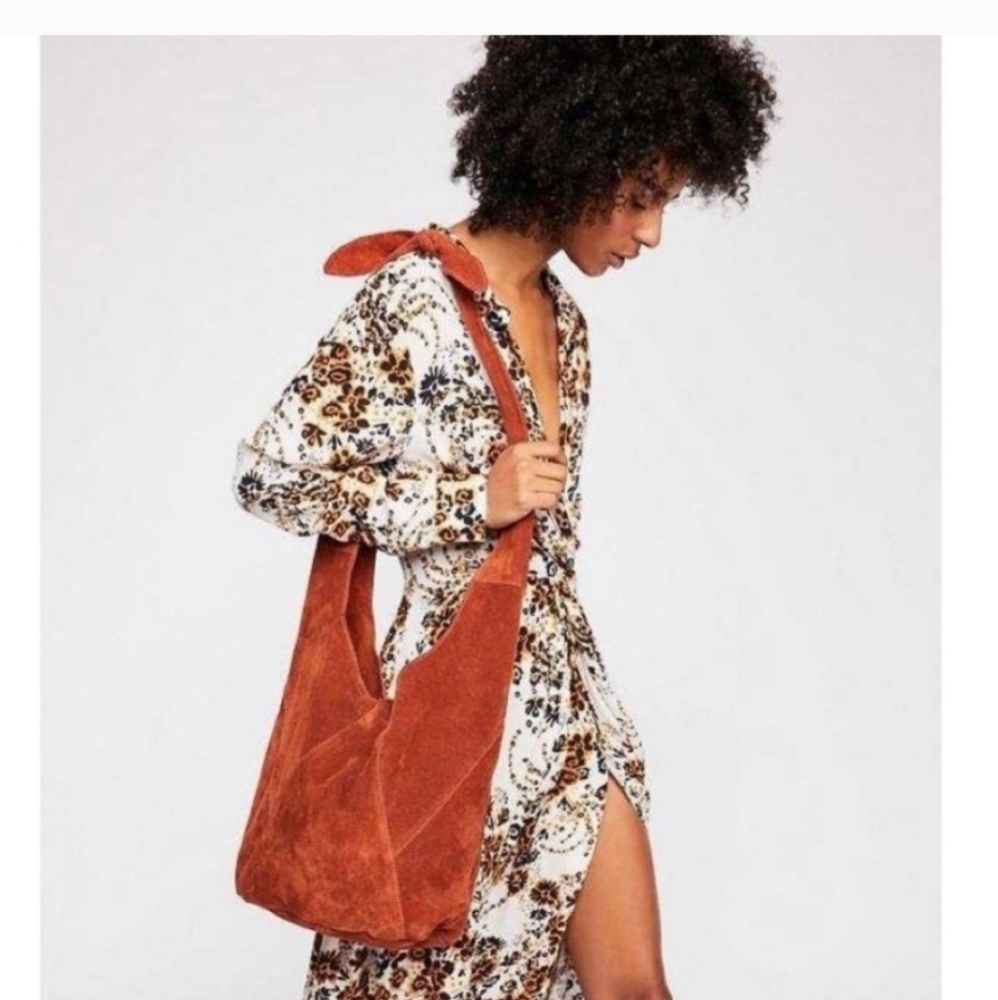 Free People Suede Slouch Tote in Rust